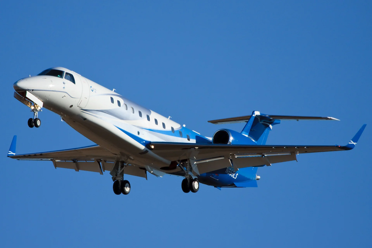 VIP Logistics for Art Fairs: Getting In and Out Without the Crowds hero image